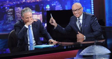 جون ستيوارت يشارك لارى ويلمور فى آخر حلقات The Nightly Show
