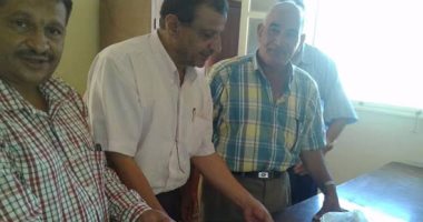 بالصور.. حملة بيطرية بدكرنس تعدم كميات من الدجاج واللحوم بالدقهلية