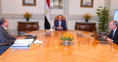 تفاصيل اجتماع السيسى مع وزير الزراعة.. الرئيس يؤكد أهمية تنفيذ المشروع القومى للغذاء.. وإحداث تنمية خارج الوادى والدلتا بالمليون فدان.. عصام فايد: نعمل على توعية المزارعين بالمنظومة التسويقية الجديدة