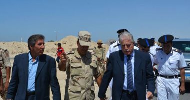 بالصور.. محافظ جنوب سيناء يناشد المواطنين الحفاظ على مظهر حى الزهراء