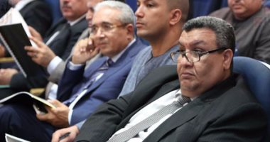 خلافات ومشادات باجتماع "خطة البرلمان".. ورئيس اللجنة: 14% ضريبة مناسبة