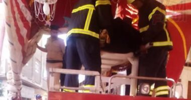 بالفيديو والصور ..جنازة مهيبة لشهيد "العجيزى" بالمنوفية بحضور المحافظ ومدير الأمن