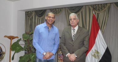 محافظ جنوب سيناء يخصص مقرا لكرة القدم وينشئ أكاديمية لاكتشاف البراعم