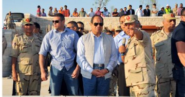 الرئيس السيسي يتفقد مشروع مدينة الجلالة