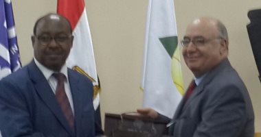 بالصور.. السفير الإثيوبى: نفتح ذراعينا للمستثمرين من مصر