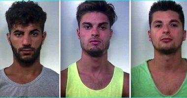 بالفيديو والصور.. مراهقون إيطاليون يعتدون على مهاجرين مصريين 