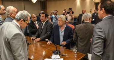 بالفيديو والصور.. "تشريعة النواب" تنهى اجتماعها بعد 5دقائق بسبب مشاجرة مرتضى منصور والأعضاء