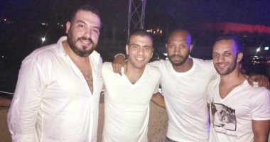 "غليان" فى الأهلى من عماد متعب بسبب صور الساحل الشمالى