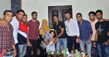 بالصور.. حسنى عبد ربه يترأس وفدا من لاعبى الإسماعيلى لتكرم سارة سمير