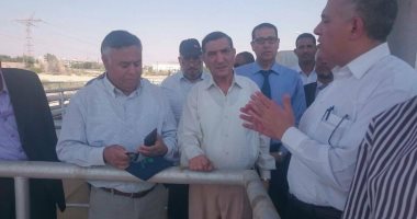 بالصور.. تفاصيل جولة وزير الرى بالسد العالى