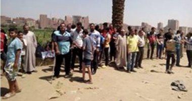 بالصور.. وقفة فى بهتيم بشبرا الخيمة لمنع مزاد على أرض لصالح البحوث الزراعية