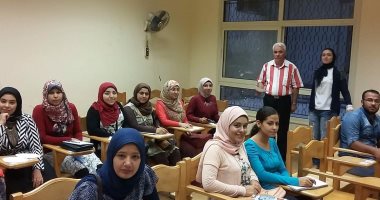 جامعة المنصورة تطلق حملة خليك إيجابى من كلية الآداب