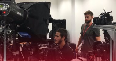 بالصور.. رمضان صبحى يظهر فى "فيفا 17" بقميص ستوك سيتى