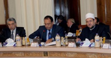 كواليس استقالة وزير التموين.. كتبها بمقر مجلس الوزراء بخط اليد واجتمع مع رئيس الحكومة منفردًا قبلها وبعدها.. وتعديل وزارى مرتقب قبل عيد الأضحى.. خالد حنفى: "منصب الوزير أصبح عبء وسأظل رهن إشارة وطنى"
