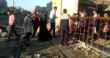 بالفيديو.. أهالى الزقازيق يطلقون على مزلقان أبو عميرة "سور برلين" ويطالبون بفتحه