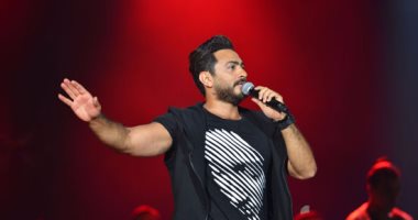 أحمد السقا يشارك تامر حسنى فى حفلته بالساحل الشمالى