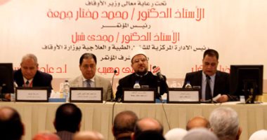 بالصور.. وزير الصحة: تخفيض تكلفة علاج مريض فيروس سى لـ1500 جنيه بدلا من 10آلاف