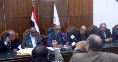 حجز دعوى تطالب بوقف نشاط "أوبر وكريم" للتقرير 