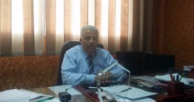رئيس حى المرج يجتمع مع مسئولى الصرف الصحى لمناقشة مشكلة رشاح البلبيسى
