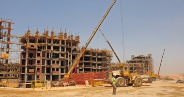 رئيس شركة المقاولون العرب لـ"اليوم السابع": ننفذ أعمال بقيمة 2.8 مليار جنيه بالعاصمة الإدارية.. الانتهاء من الهيكل الخرسانى لأول 3 عمارات فى الحى السكنى نهاية الشهر الجارى.. و"الإسكان" تكافئ الشركة