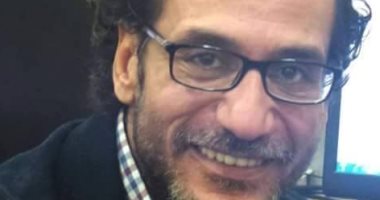 مناقشة كتاب "ميل إلى السعادة" لسامح قاسم اليوم بمكتبة "البلد" بالقاهرة