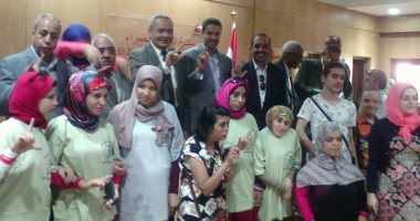 تكريم الموهوبين الصم من أبناء الفيوم بعد حصولهم علي 7 جوائز بمسابقة وزارة الثقافة