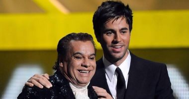 إنريكي أجلاسيس ينعي أيقونة الموسيقى اللاتينية Juan Gabriel 