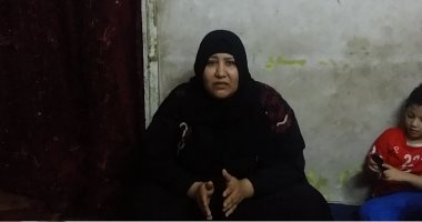 النيابة تأمر بتشريح جثة متهم توفى فى حجز قسم الشرابية..شقيقته:المحتجزون أكدوا اعتداء ضابطين عليه لرفضه العمل"خدام"..والضباط ادعوا وفاته بسبب الـ"هيروين"..وسؤالى لوزير الداخلية:كيف وصلت المخدرات للحجز؟
