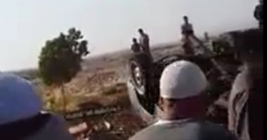 بالصور..طريق "قنا – سفاجا" يقودك إلى الآخرة.. السير وسط الجبال والمنحنيات العالية فى ظلام دامس وتهالك الرصف يعرض المواطنين للخطر.. الأهالى: نردد الشهادة قبل التحرك بالسيارة 10 مرات