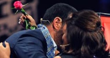 قبلات "هزت عرش" برامج المسابقات..."البوس" أهم من المواهب