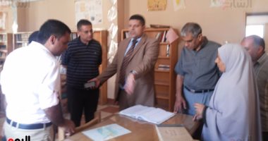 بالصور.. الرقابة الإدارية تشن حملة مفاجئة على القرى الأكثر فقرا بالبحيرة
