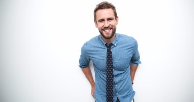 شبكة ABC تكشف عن النجم الجديد لبرنامج المواعدة "The bachelor"  