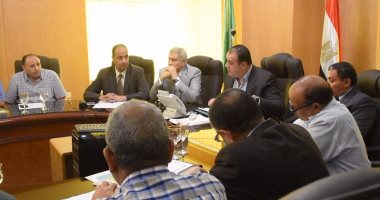 محافظ الفيوم يوجه بحصر أملاك الدولة المعتدى عليها لاستردادها