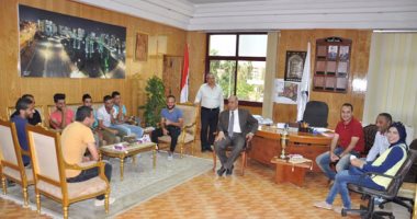 بالصور.. رئيس جامعة كفر الشيخ يكرم فريق كرة القدم لفوزه ببطولة الجامعات
