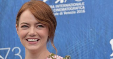 بالصور.. إيما ستون نجمة فيلم افتتاح فينسيا تروج لـ"La La Land" فى إيطاليا