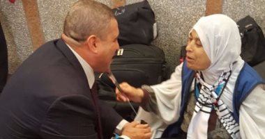 بالصور..وزير الداخلية يوجه بتقديم الخدمات لحجاج فلسطين القادمين من غزة