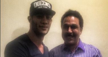 محمد رمضان يستقبل عبد الله الرويشد بمطار القاهرة.. ويعلق: نورت بلدك الثانى