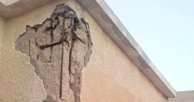 بالصور.. انهيار أجزاء من مدرسة فى العامرية ينذر بوقوع كارثة