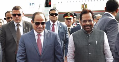 السيسي يصل الهند فى بداية جولة أسيوية.. برنامج الزيارة يتضمن عقد مباحثات مع الرئيس الهندى.. ولقاء مجلس الأعمال المشترك بين البلدين.. ومباحثات الرئيس تتناول جذب الاستثمارات.. وتطوير العلاقات التاريخية