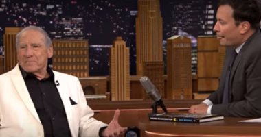 بالفيديو.. ميل بروكس يستعيد ذكرياته مع الراحل جين وايلدر فى The Tonight show