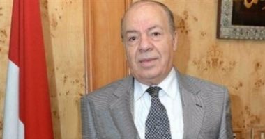 اتحاد شباب الجامعة الأمريكية ينعى رئيس استئناف القاهرة