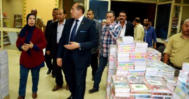 محافظ سوهاج يتفقد معرض أهلا مدرستى بنادى المحليات