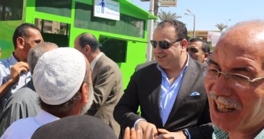 محافظ الفيوم يتفقد عددًا من الأسواق لضبط الأسعار