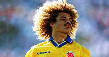 فالديراما صاحب أغرب قصة شعر فى كأس العالم يحتفل بعيد ميلاده الـ55
