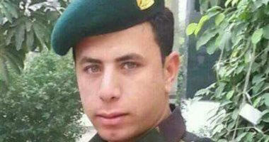 والد الشهيد محمد بيومى: "ابنى شال روحه على كفه.. ومحافظ الشرقية خذلنا"