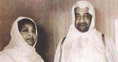 تزامناً مع موسم الحج.. شاهد صورة نادرة لأم كلثوم فى الحج مع الأمير فيصل
