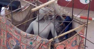 بالصور.. تعديل تمثال "أم البطل" بسوهاج لإثارته جدلا على مواقع التواصل