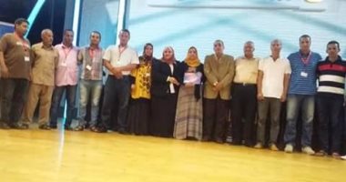 تكريم مشرفى محو الأمية بالغربية‎
