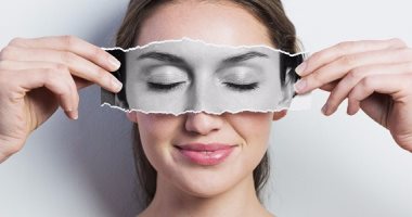 فى 15 دقيقة تخلصى من الهالات السوداء بقناع "زيت اللوز والعسل"