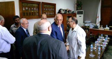 رئيس مجلس النواب يزور "عين شمس" لتهنئة رئيس الجامعة بالمنصب